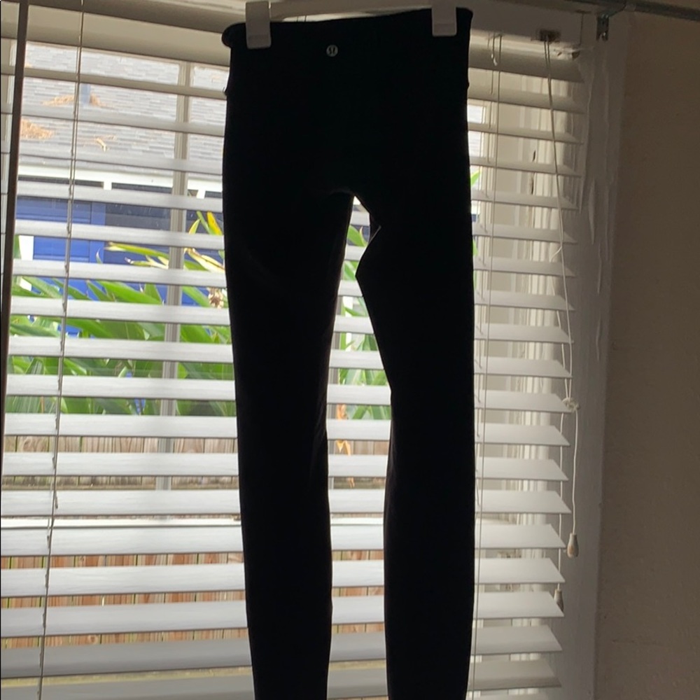 Black lululemon leggings size 2